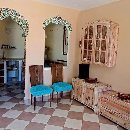 Bungalow Con Encanto, 100M2, A 800 M De La Playa 坎佩略 外观 照片