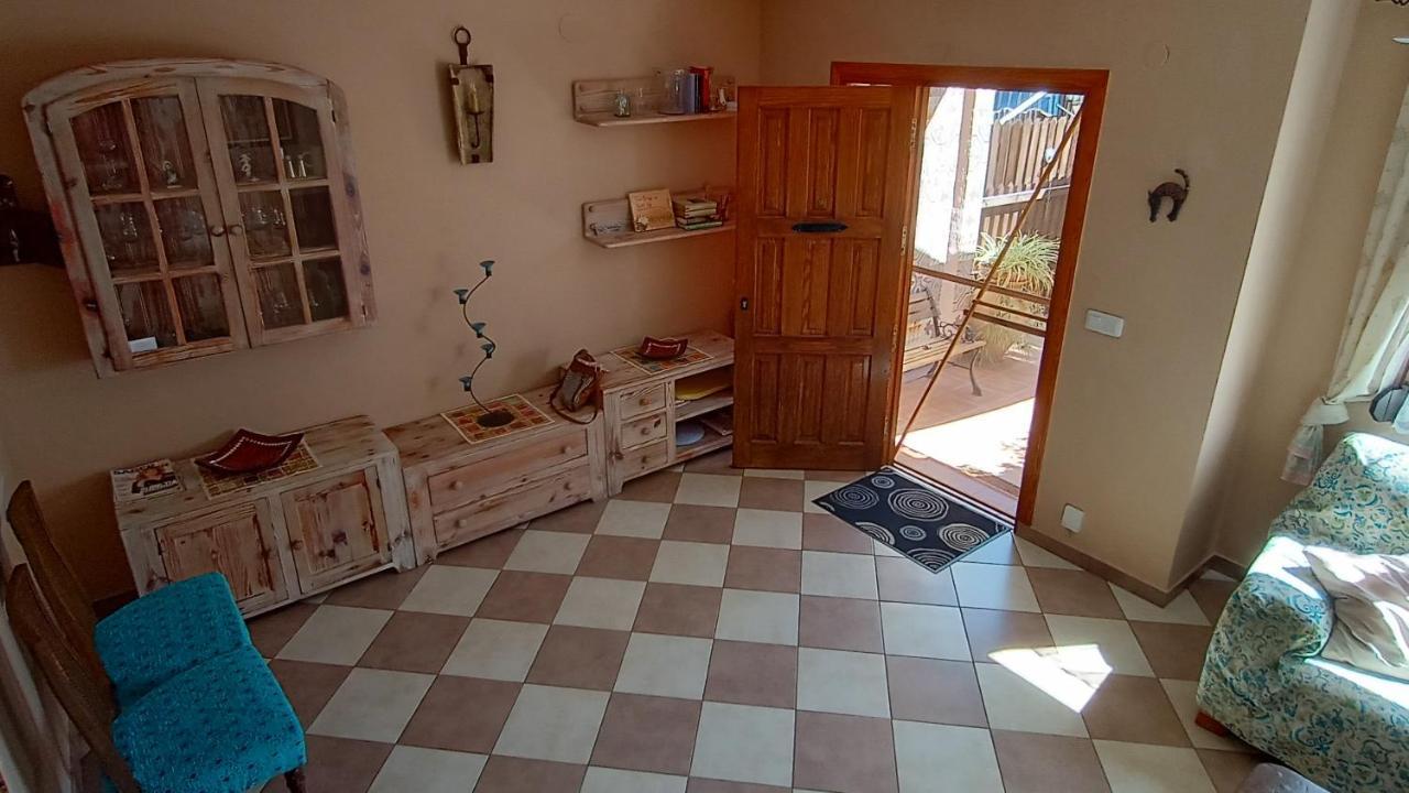 Bungalow Con Encanto, 100M2, A 800 M De La Playa 坎佩略 外观 照片