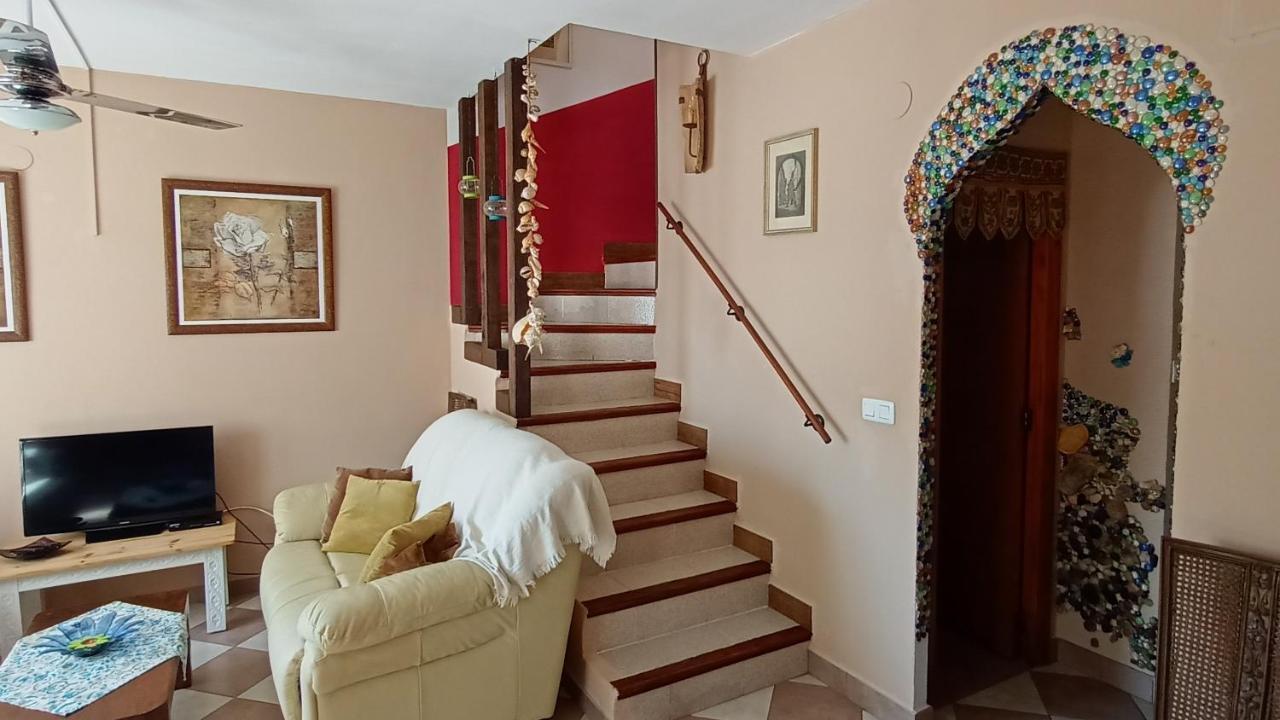 Bungalow Con Encanto, 100M2, A 800 M De La Playa 坎佩略 外观 照片